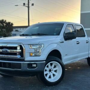 Horizontal photograph of a 2016FordF150 SuperCrew CabXLT Pickup 4D 6 1/2 ft