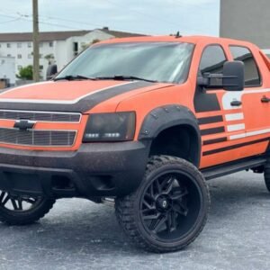 Horizontal photograph of a 2007ChevroletAvalancheLS Sport Utility Pickup 4D 5 1/4 ft
