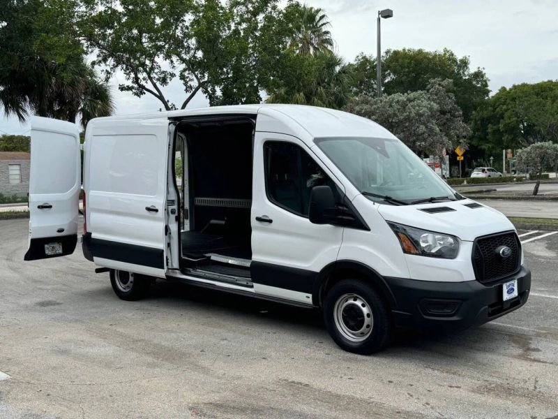 2021FordTransit 250 Cargo VanMedium Roof w/LWB Van 3D