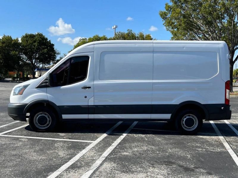 Horizontal photograph of a 2019FordTransit 150 VanMedium Roof w/Sliding Side Door w/LWB Van 3D