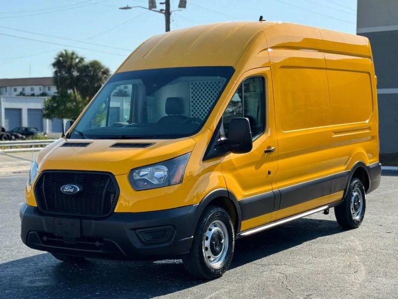 Horizontal photograph of a 2019FordTransit 250 VanExtended Length High Roof w/Sliding Side Door w/LWB Van 3D