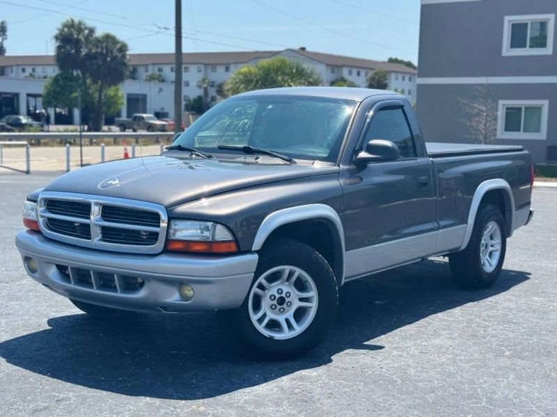Horizontal photograph of a 2004DodgeDakota Regular CabSLT Pickup 2D 6 1/2 ft