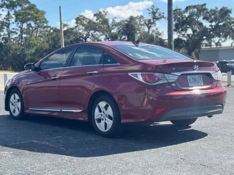 2011HyundaiSonataHybrid Sedan 4D