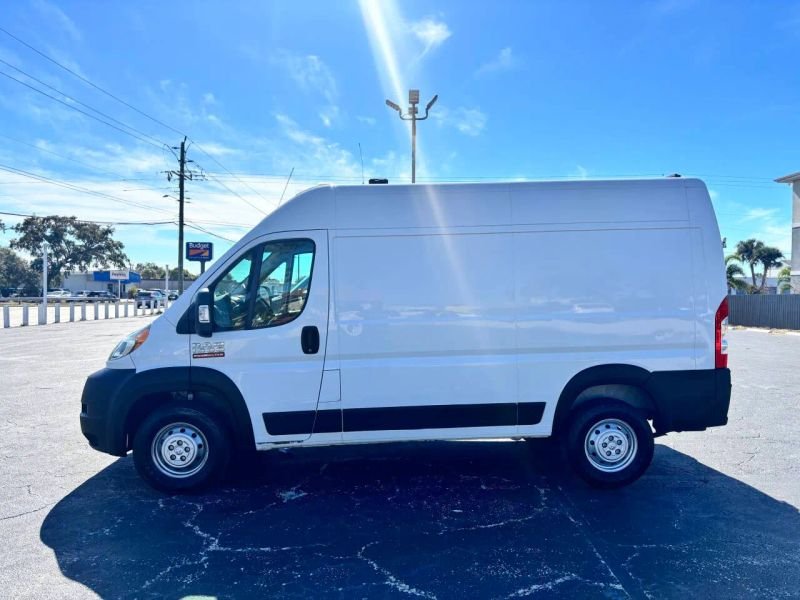 Horizontal photograph of a 2016RamProMaster Cargo Van1500 High Roof Van 3D