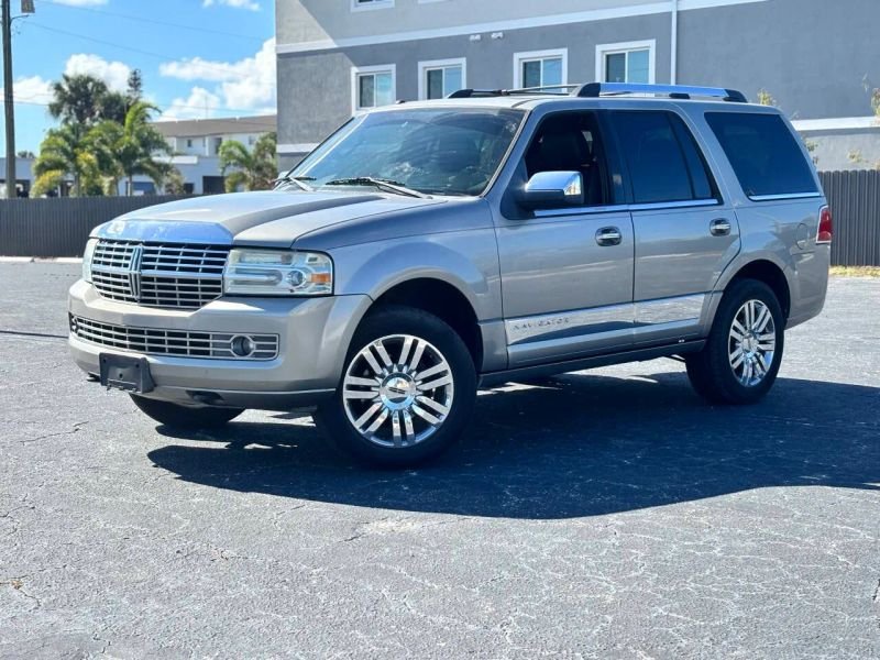 2008LincolnNavigatorSport Utility 4D