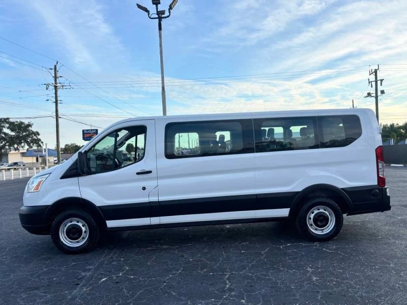Horizontal photograph of a 2019FordTransit 350 WagonXLT w/Low Roof w/60/40 Side Door Van 3D