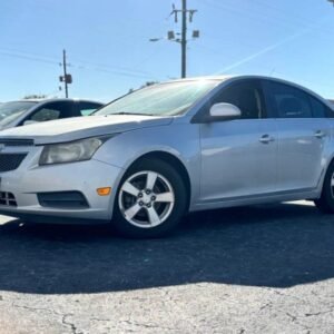 2013ChevroletCruzeLT Sedan 4D