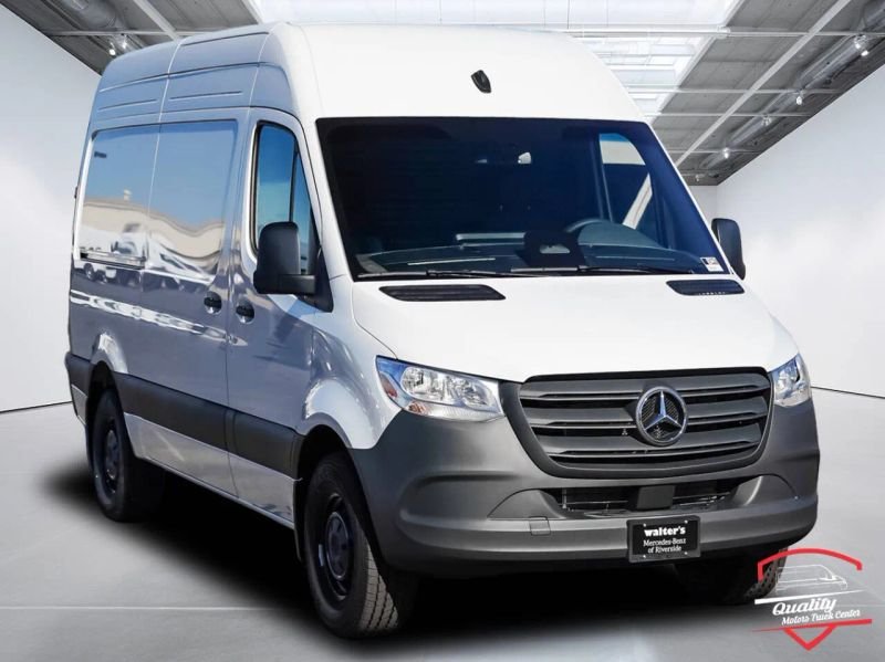2022Mercedes-BenzSprinter 1500 CargoStandard Roof w/144" WB Van 3D