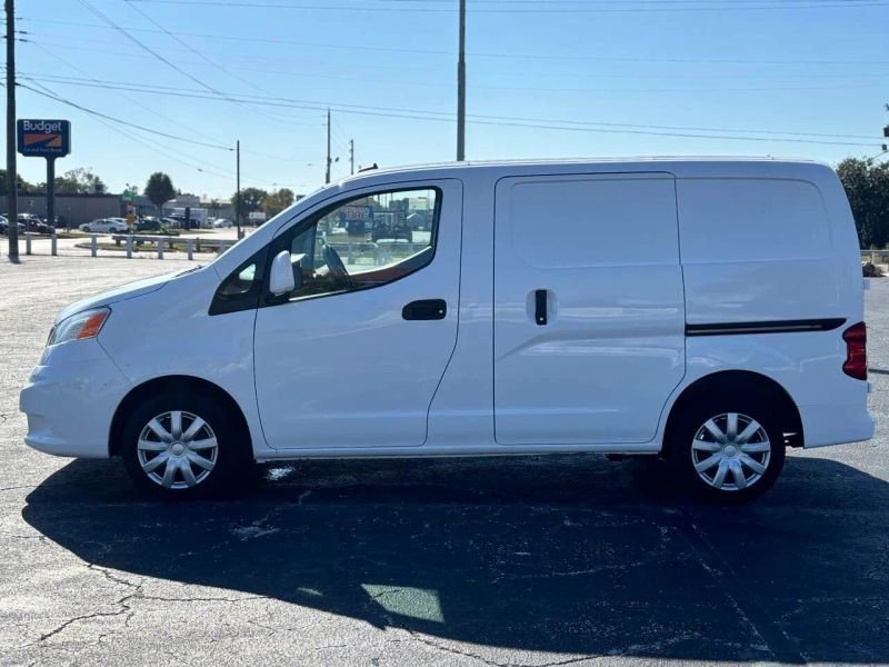 2015NissanNV200SV Van 4D