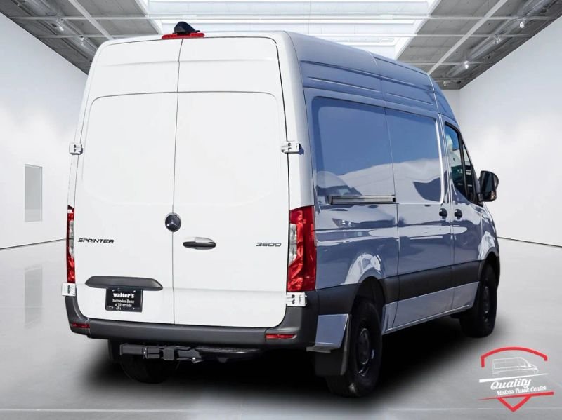 2022Mercedes-BenzSprinter 1500 CargoStandard Roof w/144" WB Van 3D