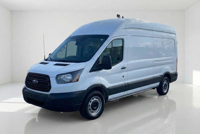 Horizontal photograph of a 2018FordTransit 250 VanExtended Length High Roof w/Sliding Side Door w/LWB Van 3D