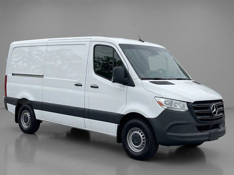 2022Mercedes-BenzSprinter 1500 CargoStandard Roof w/144" WB Van 3D